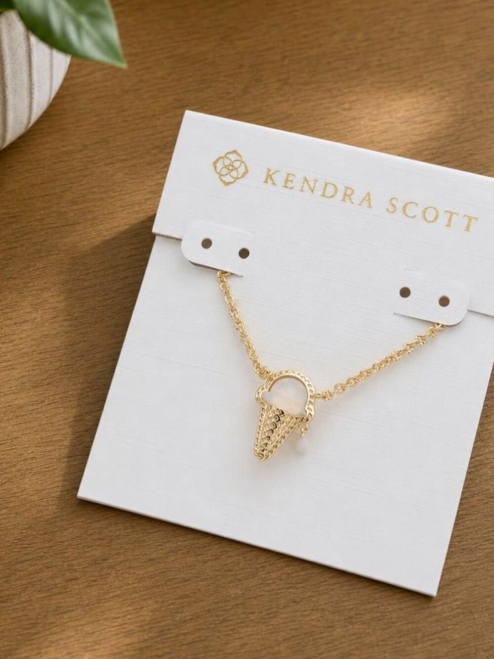 Kendra Scott Ice Cream Gold Short Pendant Necklace